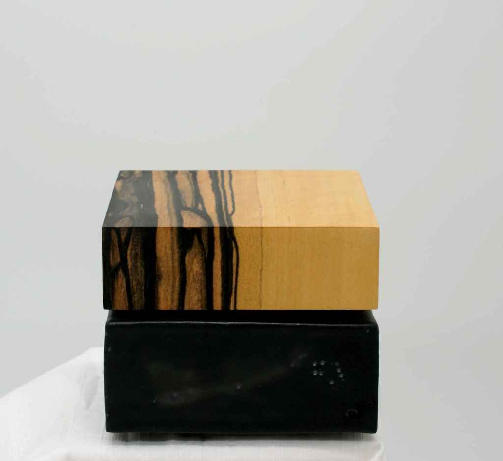 Atelier ZIAM - Frederic TALLIN
Grés, Paille, Placage bois